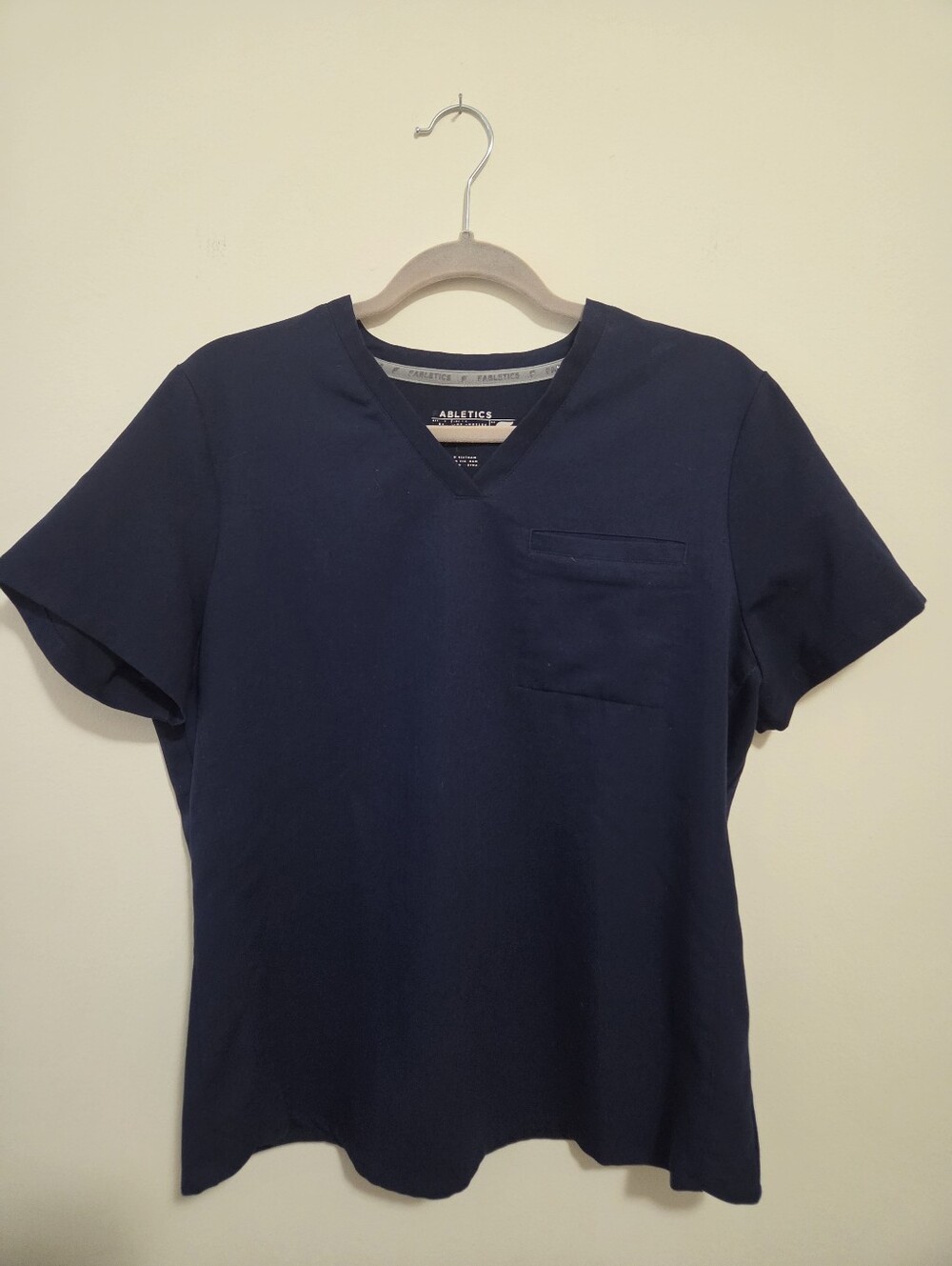 Fabletics Women's Vital Navy Scrub Top Size Large